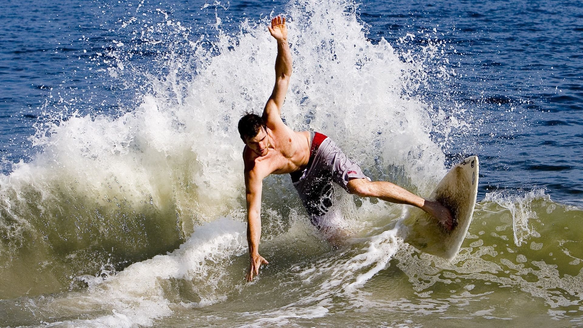 Kaiyun APP-杨瀚森连续第4场DNP！开拓者惜败热火 阿夫迪亚33+11+8约维奇29分，杨瀚森篮球